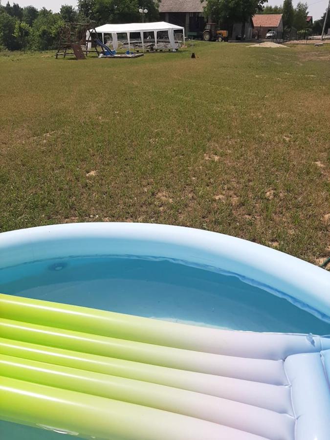 Gosp. Agroturystyczne Stary Gaj Villa Zerkowice Kültér fotó