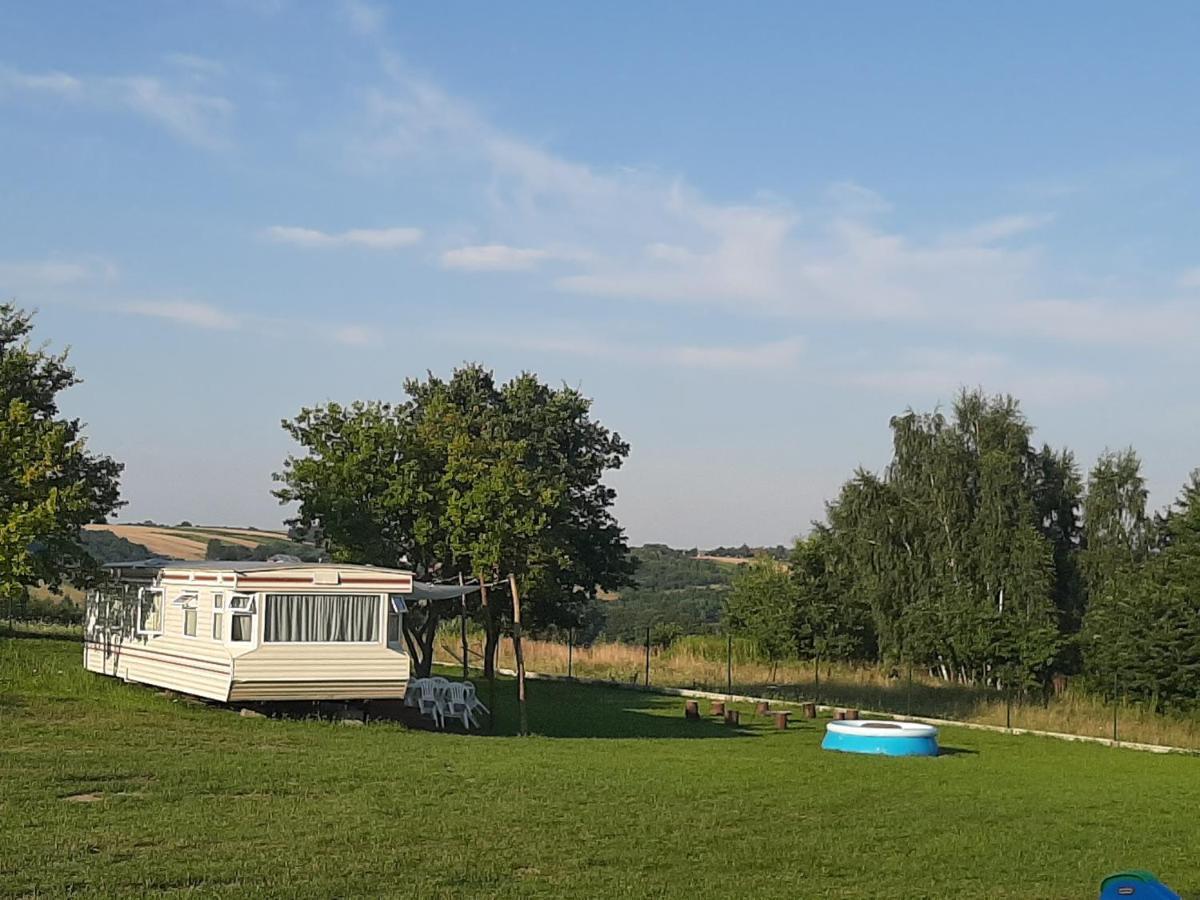 Gosp. Agroturystyczne Stary Gaj Villa Zerkowice Kültér fotó